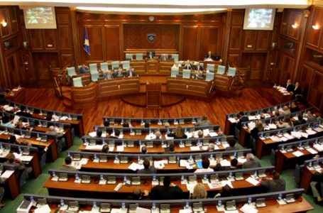 Hajrie Morina zgjedhet drejtoreshë e Autoritetit Rregullator për Shërbimet e Ujit