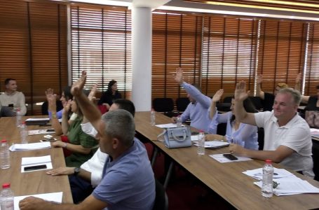 U mbajt mbledhja e shtatë e kuvendit komunal të Gjakovës