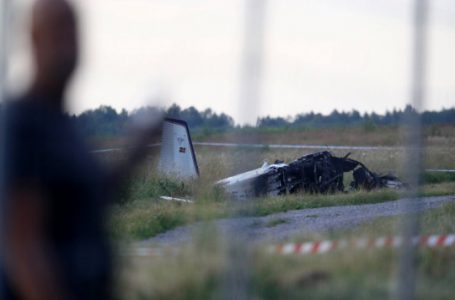 Rrëzohet aeroplani në Suedi, vetëm një i mbijetuar