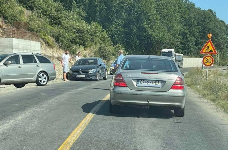 Aksident trafiku në aksin rrugor Gjakovë- Prishtinë (FOTO)