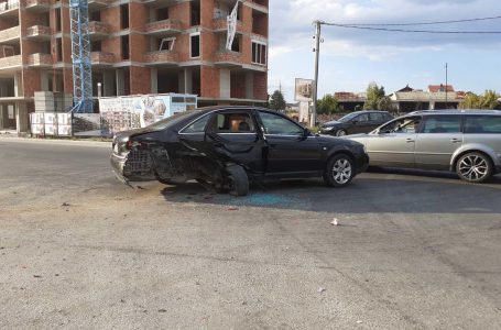 Aksident trafiku në rrugën “Gasper Karaqi”