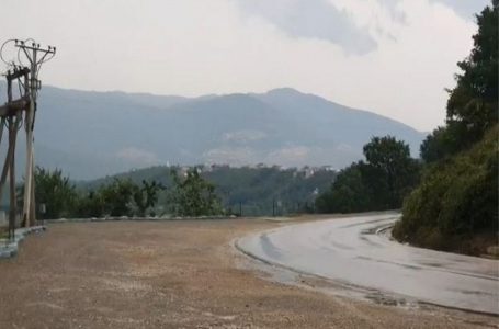 ​Shiu shuan zjarrin në Kukës