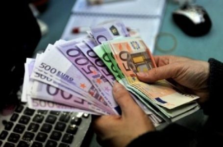 Afër 109 mijë euro pensione u paguan për personat e vdekur