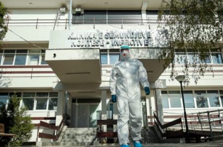 Fëmija i prekur nga ethet e minjve në gjendje të rëndë