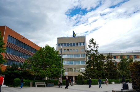 Për gjashtë muaj, Kuvendi shpenzoi mbi 11 mijë euro karburant për vetura