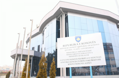 Kërkohen kufizime për personat e pavaksinuar në Kosovë