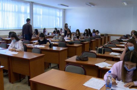 Mbahen provimet pranuese në U.GJ “Fehmi Agani” për vitin e ri akademik