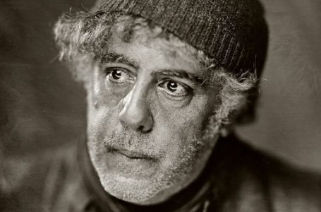 Ron Haviv dikur dokumentoi krimet e Serbisë në Ballkan, sot viziton Kosovën