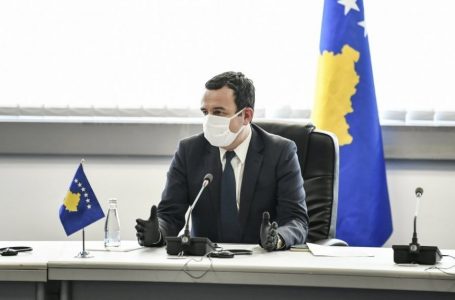Kurti u drejtohet qytetarëve me një video: Vaksinohuni