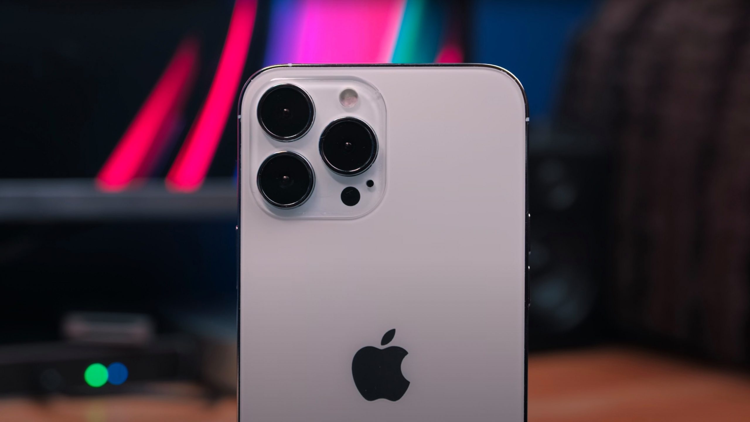 Iphone i ri pritet të ketë ”kapacitet të çmendur” të memories