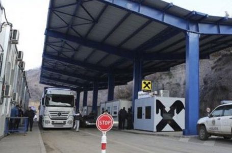Jarinja pika më e ngarkuar kufitare, pritjet deri një orë e gjysmë
