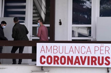 Një 20-vjeçare nga Gjakova vdes nga COVID-19, disa ditë më parë i kishte vdekur edhe babai