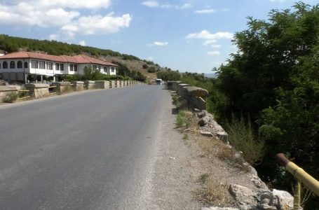 Ministria e Infrastrukturës ende nuk ka kontraktuar operator ekonomik për regjionin e Gjakovës