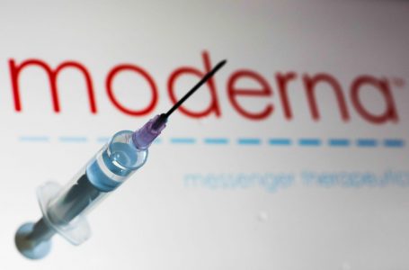 Moderna padit Pfizer dhe BioNTech: Na kopjuat teknologjinë për vaksinën kundër COVID-19