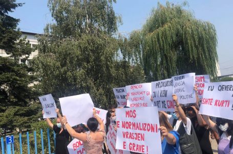 Nis protesta në Ferizaj, kërkohet drejtësi për vrasjen e 18-vjeçares