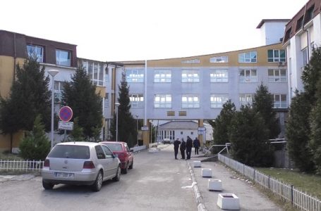 53 pacientë të infektuar me COVID, po trajtohen në Spitalin e Gjakovës