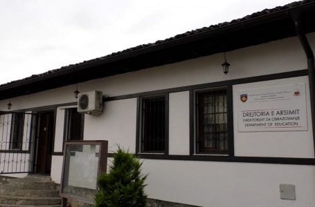 Mësimdhënësia Muçaku dyshon se i është bërë padrejtësi për vendin e punës