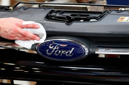 “Ford”, mbyll dy fabrika pas 25 vitesh