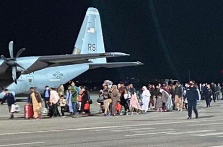 SHBA falenderon Kosovën për strehimin e afganëve, thotë se 141 refugjatët janë larguar
