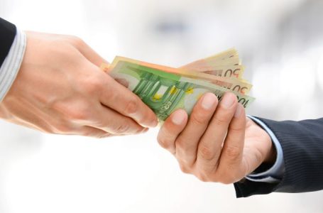 20% e kosovarëve pranojnë që kanë dhënë ryshfet