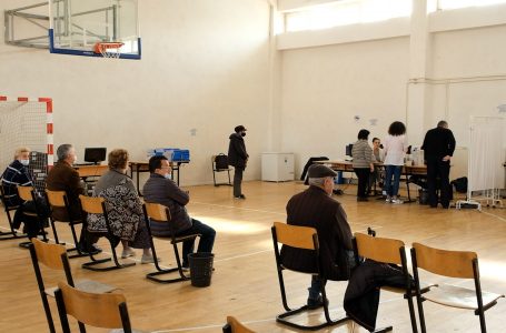​Qendrat e vaksinimit mbyllen gjatë vikendit