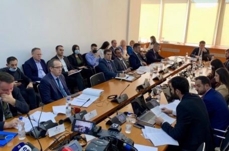Si pasojë e pandemisë COVID-19, rritet borxhi publik