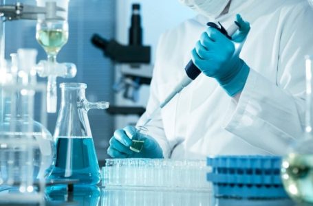 Varianti Omicron duhet t’i diktojë masat anti-COVID në Kosovë