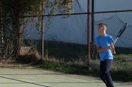Ervin Doli, kampion i Kosovës në tenis në kategorinë U12 për vitin 2021