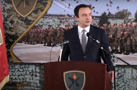 Kurti, ushtarëve të rinj të FSK-së: Në ju shohim ndjenjën e shërbimit, detyrës, nderit dhe krenarisë