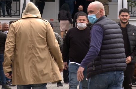 Fluks më i madh në qendrën e votimit “Yll Morina”