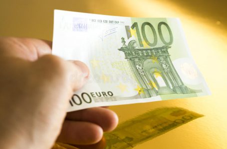 Qeveria e Kosovës ndan 100 euro shtesë për pensionistët, për muajin nëntor