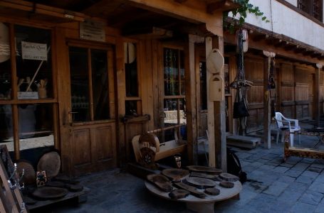 Artizanatet në Gjakovë afër shuarjes