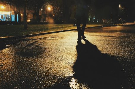 Lajmërohet gruaja nga Gjakova që u raportua e zhdukur bashkë me pesë fëmijët e saj