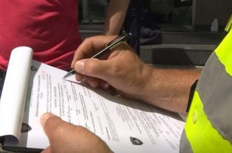 Pesë persona gjobiten pasi nuk e respektuan orarin e lëvizjes
