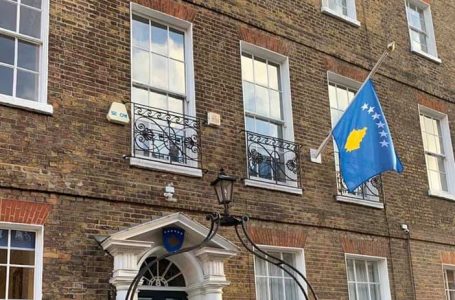 Ambasada e Kosovës në Londër ka një njoftim për ata që nisen për në Angli