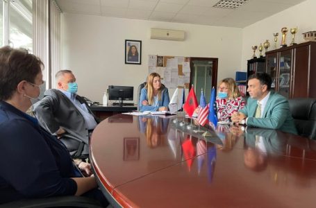 ​Ambasada e SHBA-së rikonfirmon mbështetjen për SHKK-në