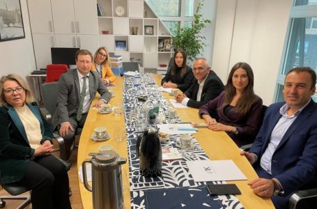 ​OAK takohet me përfaqësuesit e Ambasadës së Finlandës