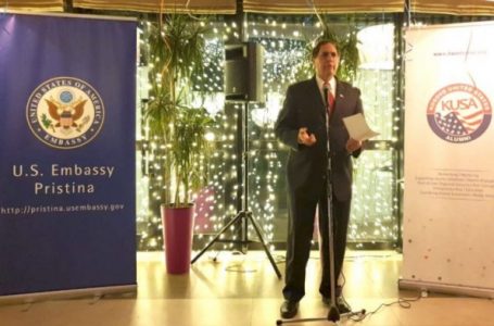 ​Ambasada Amerikane: Dilni dhe votoni për të siguruar demokracinë