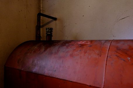 Vazhdon misteri i vjedhjes së naftës edhe sot në QMF-të në Gjakovë