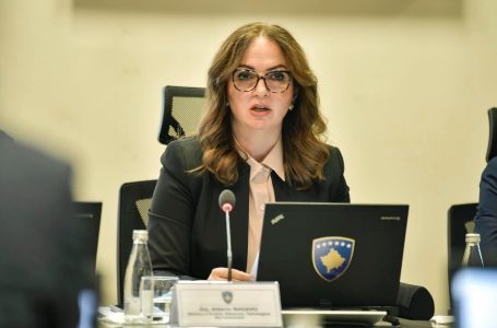 “Shqipëria s’ka respektuar abetaren e unifikuar, Kosova po”, thotë Nagavci