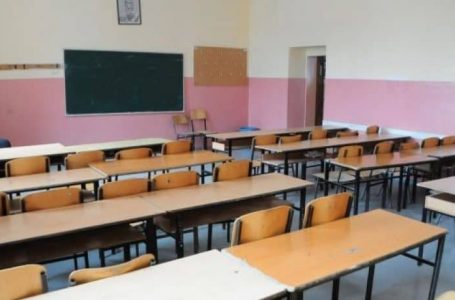 SBASHK: Punëtorët e arsimit në protestë, nesër shkollat nuk punojnë