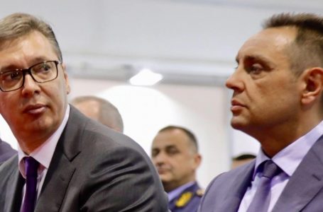 Kastrati: Vuçiq dhe Vulin po rekrutojnë mercenarë rusë për t’i sjellë në veri të Kosovës