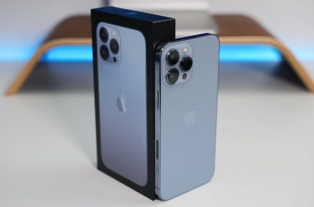 Apple po redukton prodhimin e iPhone 13