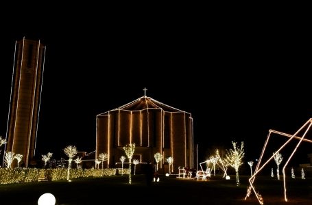 Ndizen dritat e festave të fundvitit në Bishtazhin