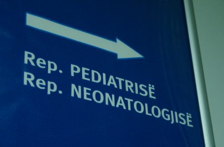 Gripi sezonal ka prekur fëmijët, numër i madh i pacientëve në pediatri