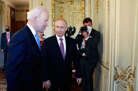 Tensionet në Ukrainë, caktohet takimi Biden – Putin