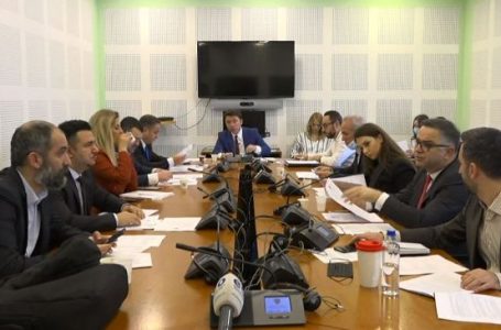 Në Komisionin për Legjislacion kalon buxheti, opozita e quan mashtrim