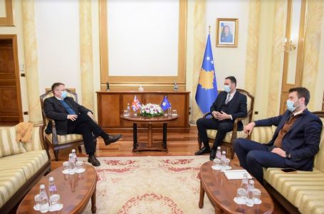 Konjufca e falënderon Abottin për mbështetjen që Britania i ka dhënë Kosovës