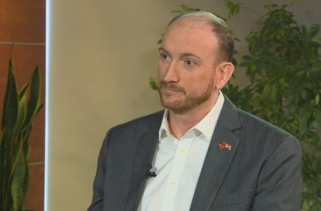 Ambasadori britanik në Shqipëri: Dialogu Kosovë-Serbi s’po përparon aq sa ç’do të donim