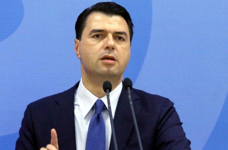 4446 delegatë pro shkarkimit të Bashës, sot mbledhje e jashtëzakonshme e Këshillit Kombëtar të PD